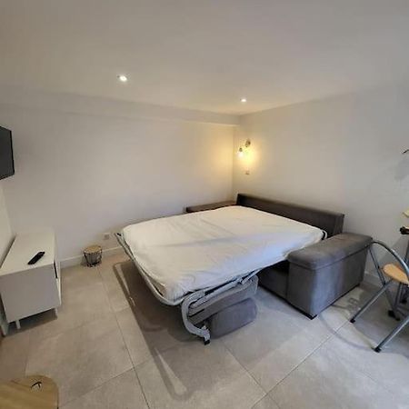 Studio 2 Personnes Equipe Carignan-de-Bordeaux Exterior photo